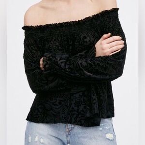 Free People Black Floral Textured Velvet Peasant Off-the-Shoulder Top, Size XS